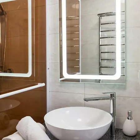 Avangard Shpytalna 20a לבוב