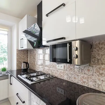 Appartement Avangard Shpytalna 20a