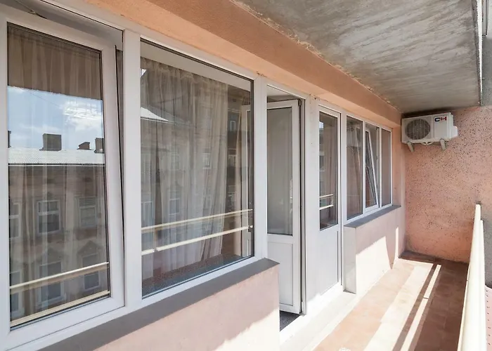 Avangard Shpytalna 20a