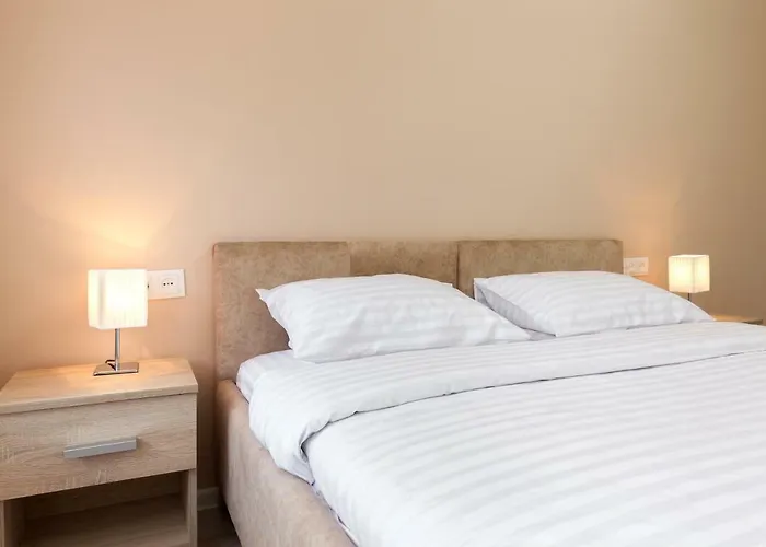 Avangard Shpytalna 20a *