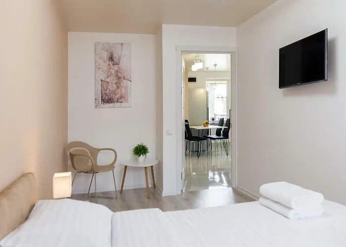 Avangard Shpytalna 20a *