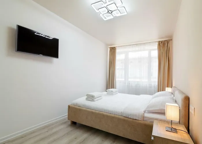 Апартаменти Avangard Shpytalna 20a